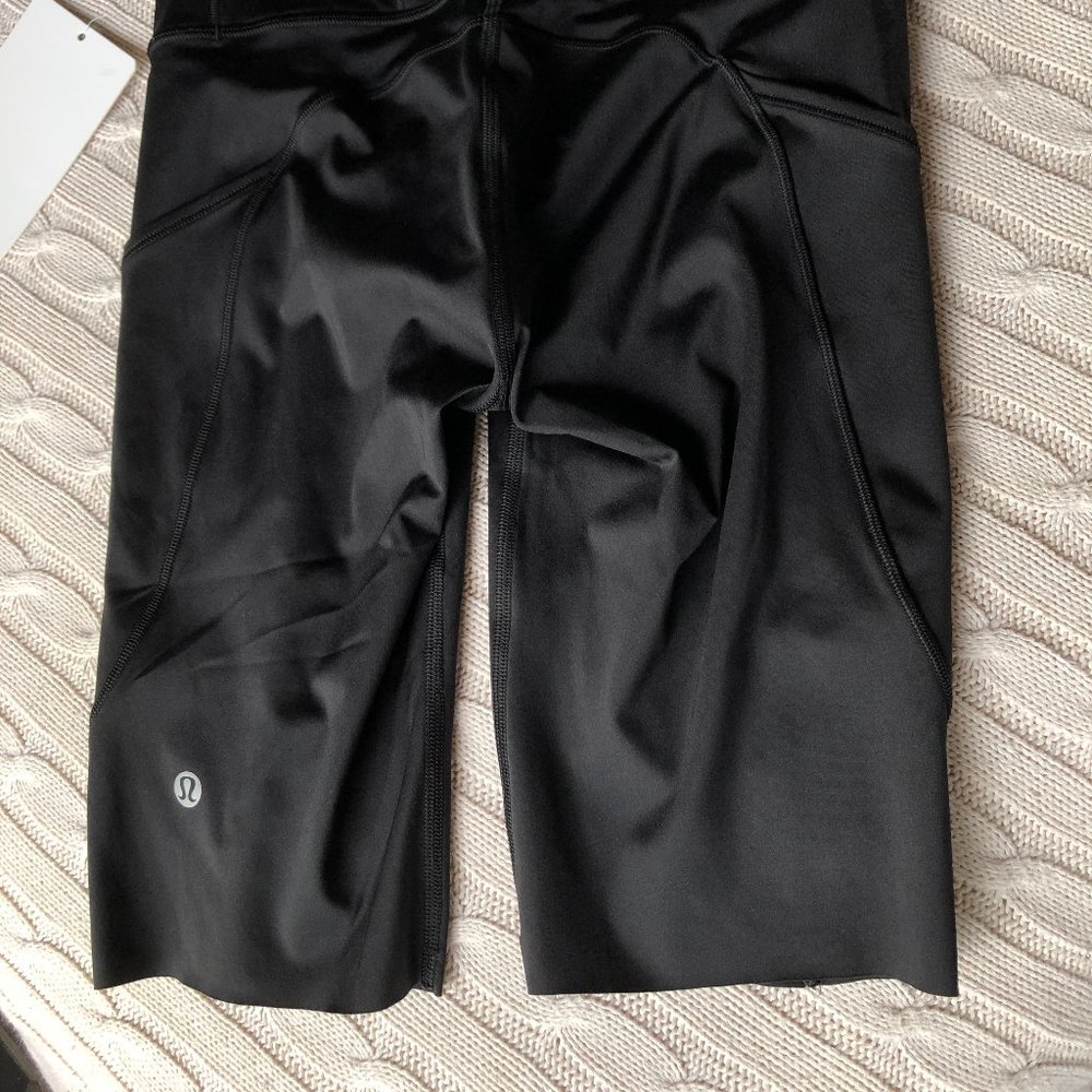 Lululemon Fast and Free Short 10'' Cool - Picture 6 of 7
